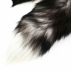 Silver Fox Tail -Leather Goods Sales Shop 126 130104.SLC .4