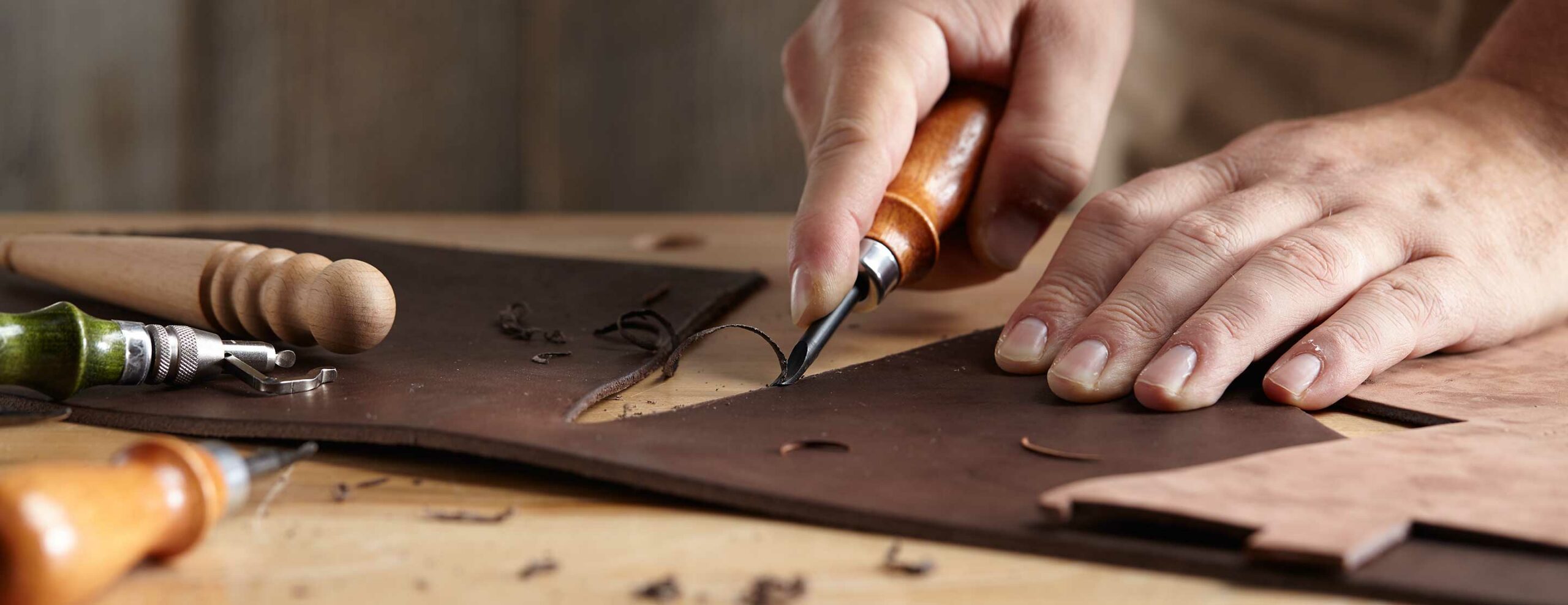 Leather Goods Sales Shop 11 Leather Goods Sales Shop -Leather Goods Sales Shop Focus Leatherworking 01 scaled